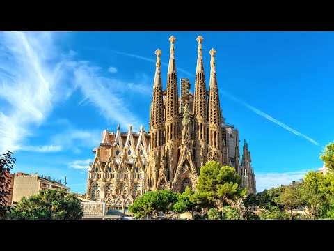 [4K] Barcelona, Spain: Basilica of the Sagrada Família,  Gaudi's glorious vision. Oct. 2022